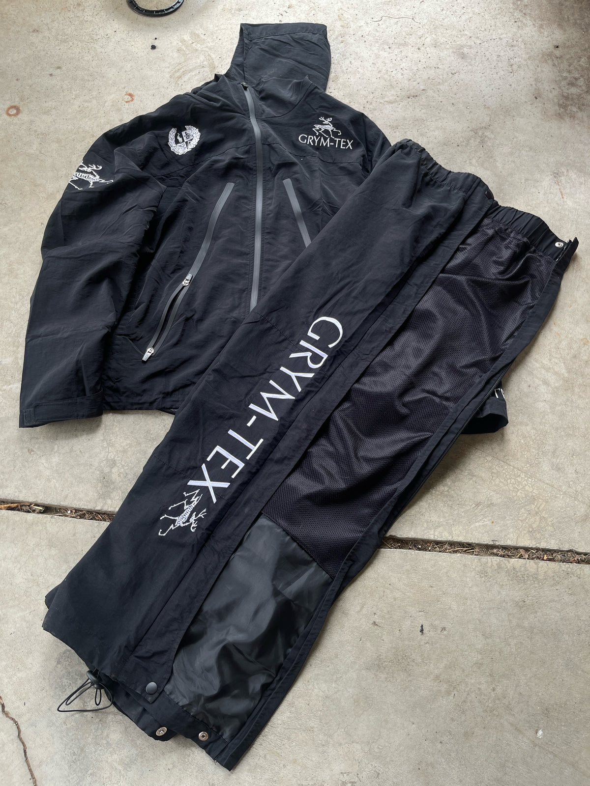 “GRYM-TEX” Tech suit